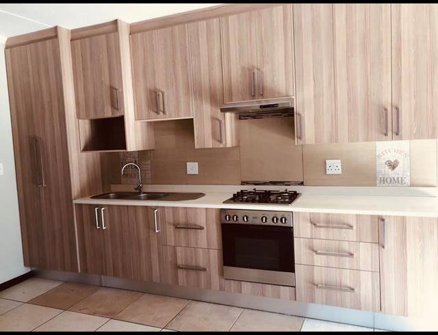 2 BEDROOM PROPERTY TO RENT IN GREENSTONE HILL